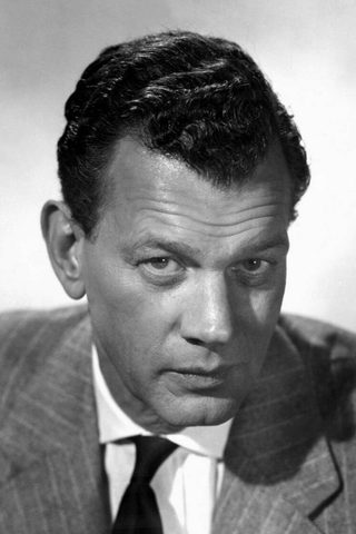 Joseph Cotten, photo 2 of 3