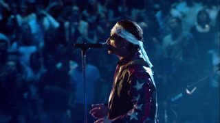 U2: Vertigo 2005 - Live from Chicago still 4