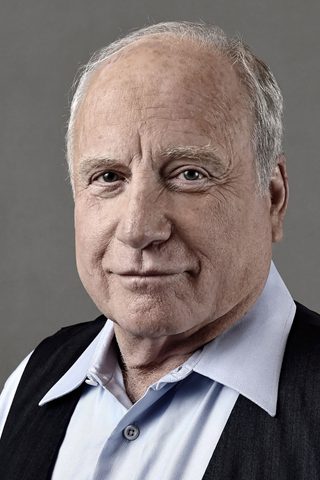 Richard Dreyfuss, photo 3 of 3
