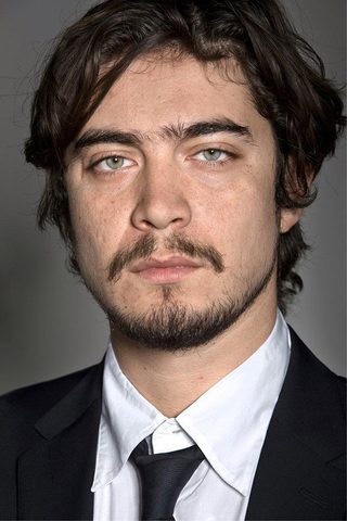 Riccardo Scamarcio, photo 1 of 3