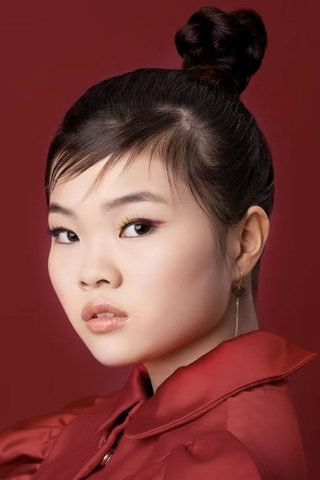 Miya Cech, photo 2 of 3
