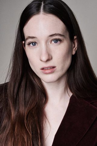 Sophie Lowe, photo 3 of 3
