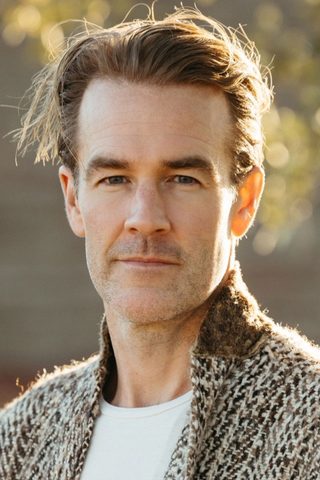 James Van Der Beek, photo 1 of 3