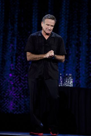 Robin Williams: Weapons of Self Destruction still 7