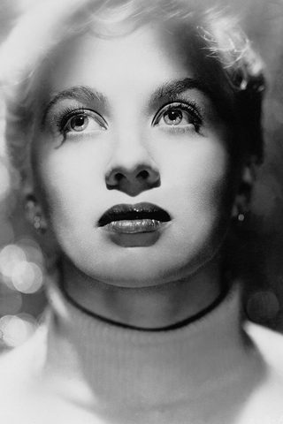 Mai Zetterling, photo 3 of 3