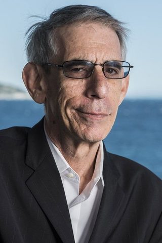 Richard Belzer, photo 1 of 3