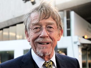 John Hurt, photo 2 of 3
