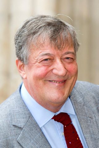 Stephen Fry, photo 1 of 3