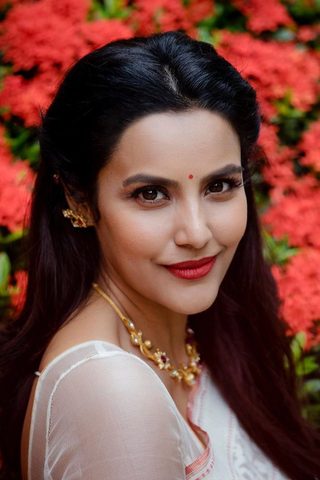 Priya Anand, photo 1 of 3