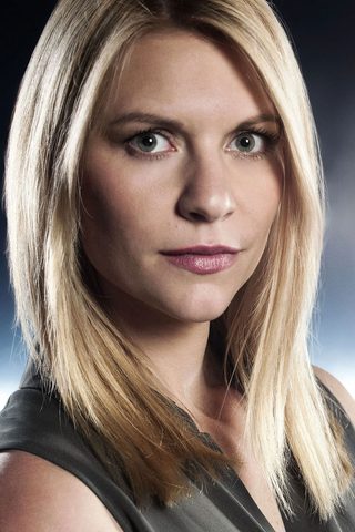 Claire Danes, photo 2 of 3