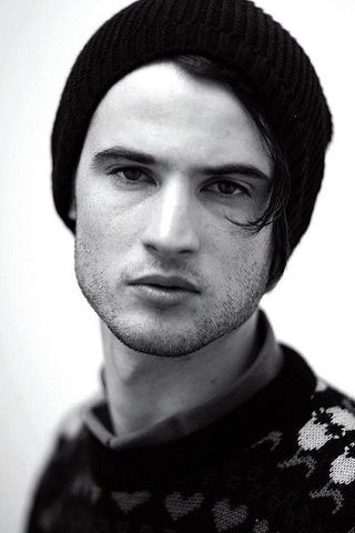 Tom Sturridge, photo 3 of 3