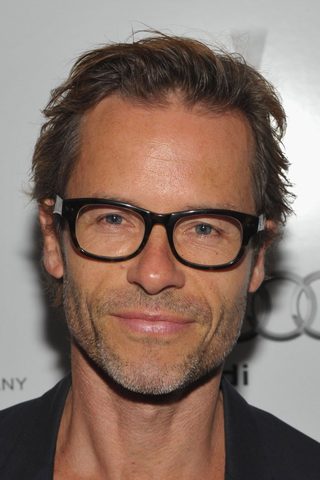 Guy Pearce, photo 2 of 3