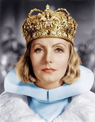 Queen Christina still 2