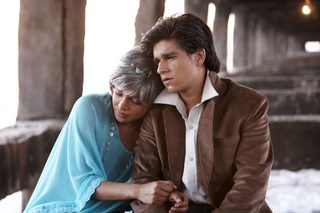 7 Khoon Maaf still 3