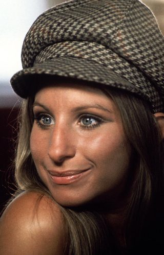 Barbra Streisand, photo 3 of 3