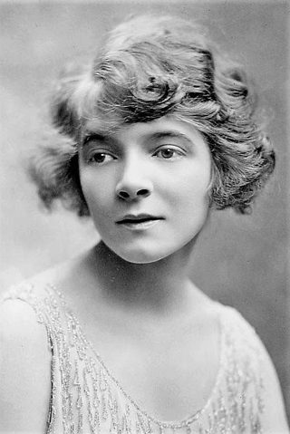 Helen Hayes, photo 3 of 3