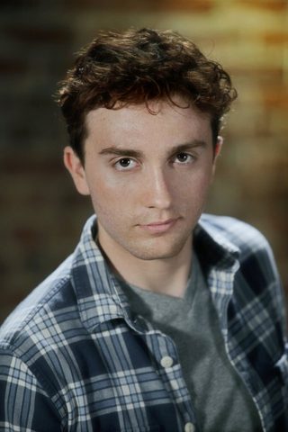 Daryl Sabara, photo 1 of 3