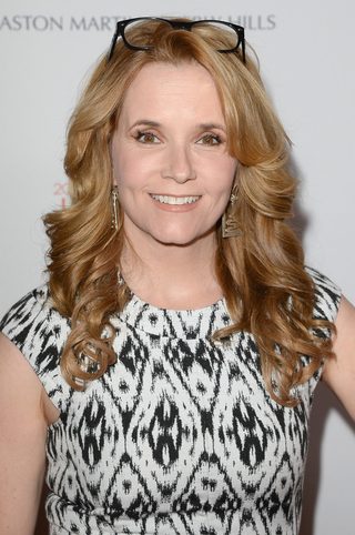 Lea Thompson, photo 1 of 3