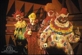 Killer Klowns from Outer Space still 2