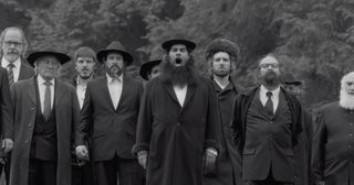 Goy still 4