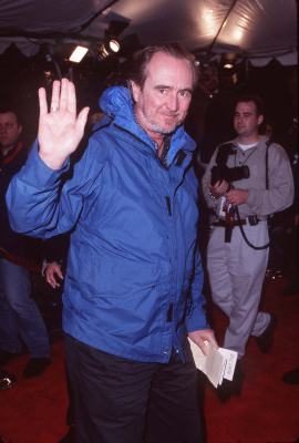 An Alan Smithee Film: Burn, Hollywood, Burn still 8