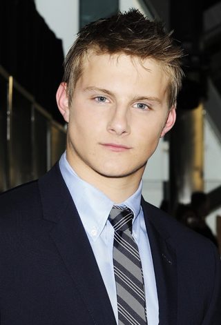 Alexander Ludwig, photo 2 of 3