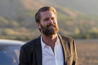 Garret Dillahunt, photo 1 of 3