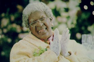 Nutty Professor II: The Klumps still 3