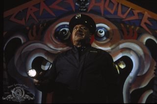 Killer Klowns from Outer Space still 8