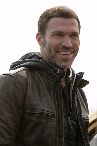 Bumblebee still 5