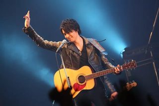 Love & Peace still 4