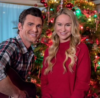 A Song for Christmas still 4