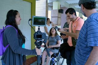 La mujer maravilla sobre ruedas still 3