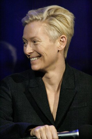 Tilda Swinton, photo 2 of 3