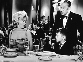 Gentlemen Prefer Blondes still 5