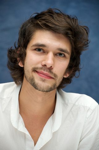 Ben Whishaw, photo 1 of 3