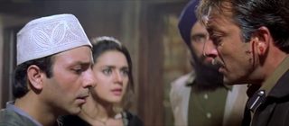 Mission Kashmir still 5