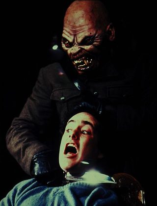An American Werewolf in London still 8