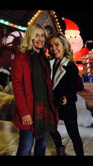 Hearts of Christmas still 5