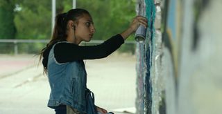 Carmen & Lola still 2