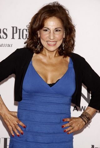 Kathy Najimy, photo 1 of 3