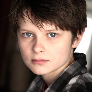 Charlie Tahan, photo 3 of 3