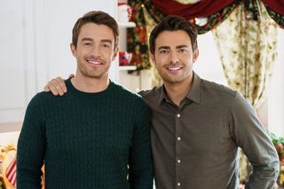 The Christmas House still 6