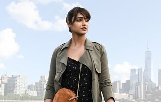 Amar Akbar Anthony still 7