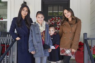Holly & Ivy still 8