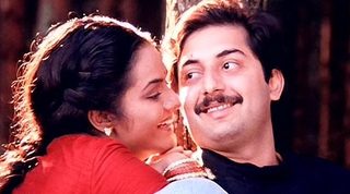Roja still 4
