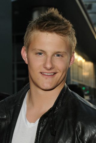 Alexander Ludwig, photo 1 of 3