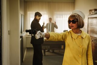 Banklady still 3