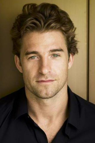 Scott Speedman, photo 2 of 3