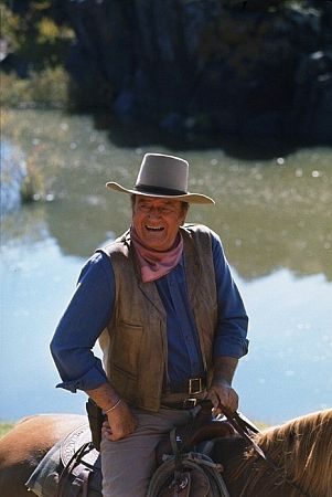 Chisum still 6